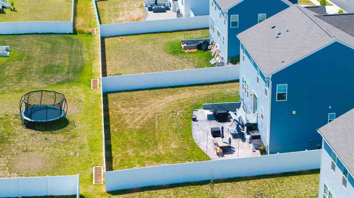 professional fence contractor